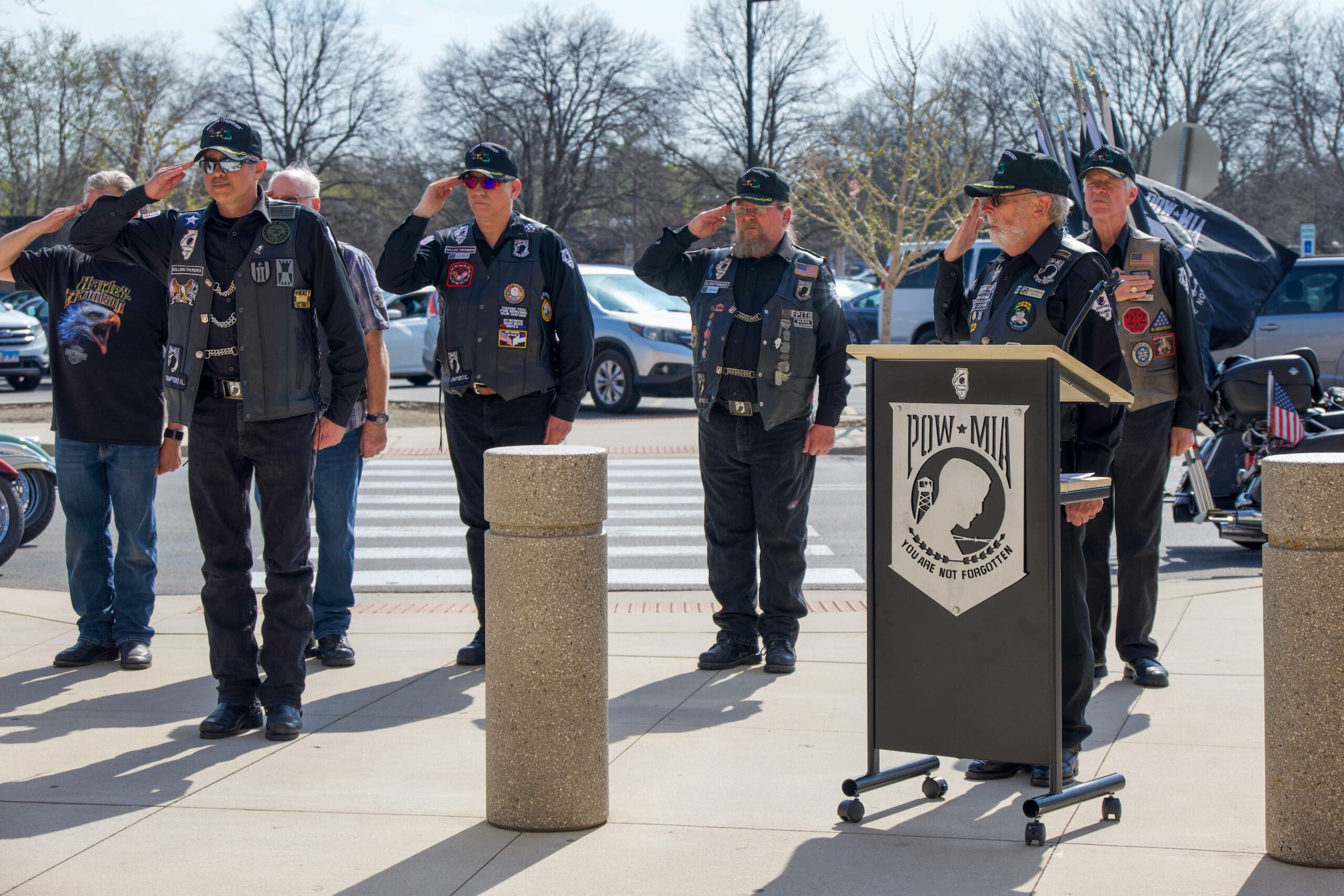 Sheriff’s Office Presented With Pow/mia Honor Chair